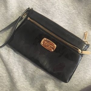 Michael Kors jet set wristlet
